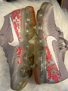 Nike VaporMax Flyknit Sneakers - Pink and Gray